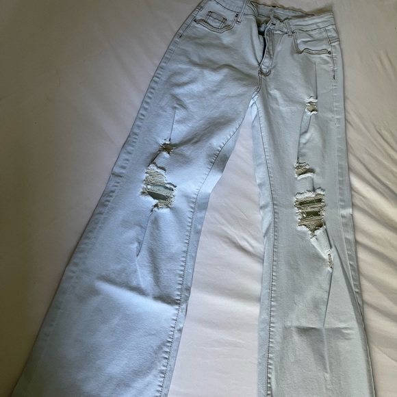 NWOT High Rise Slight Flare Bottom Jean - Picture 6 of 8